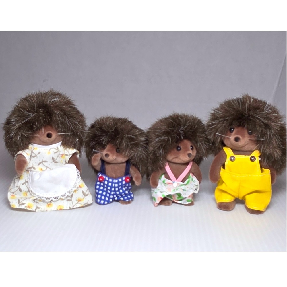 Calico Critters Pickleweeds Hedgehog Family 4pc Brown Good CC1924